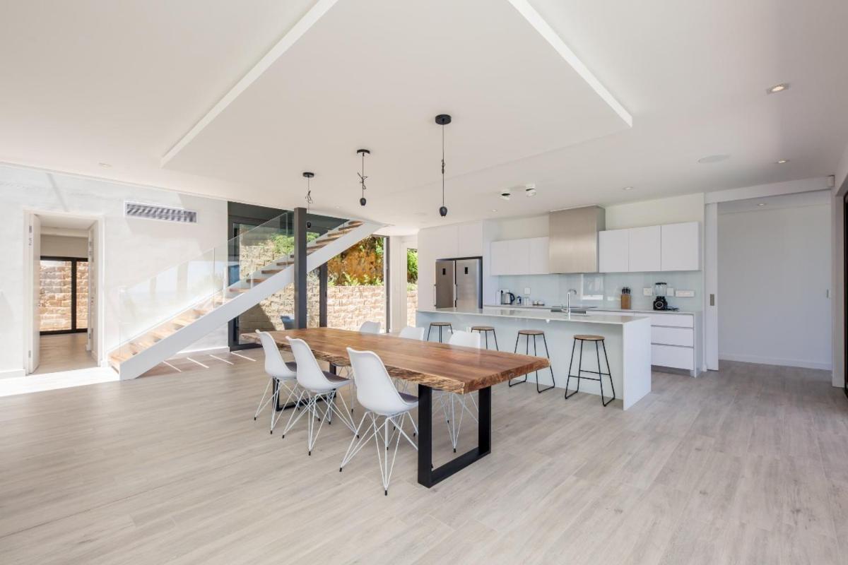 8 Fiskaal Cape Town